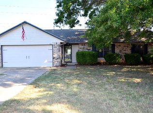 200 W Roanoke St, Broken Arrow, OK 74011