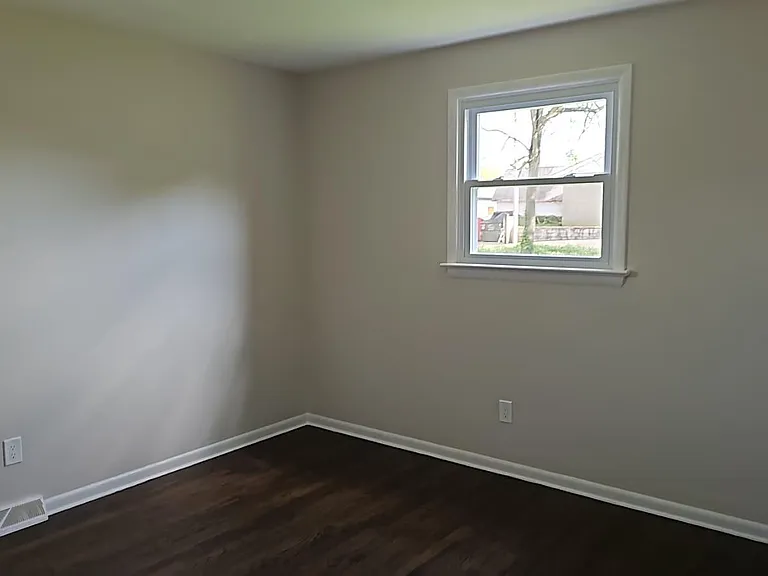 1437 Blackburn Ct — Photo 8