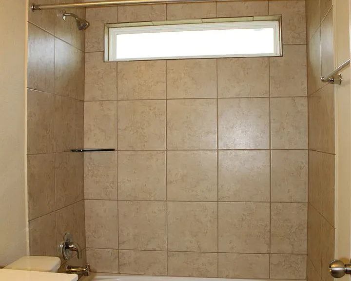 1104 Jamestown Dr — Photo 20