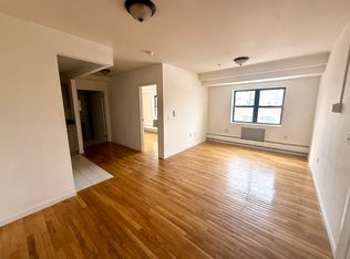 28-14 31st St #5, Astoria, NY 11102