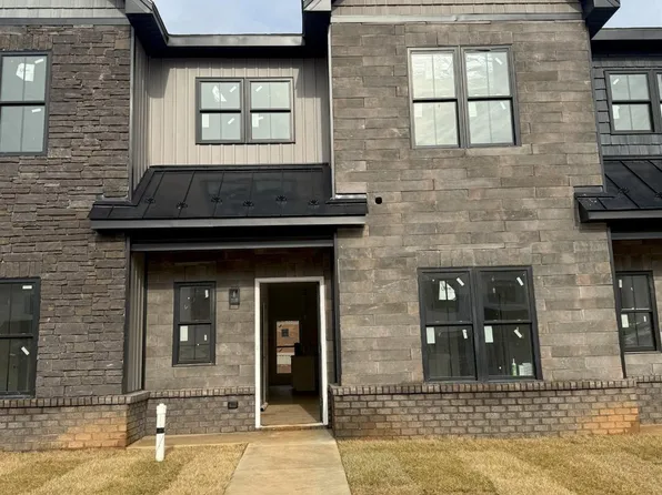 70 Luke Ct, Rustburg, VA 24588