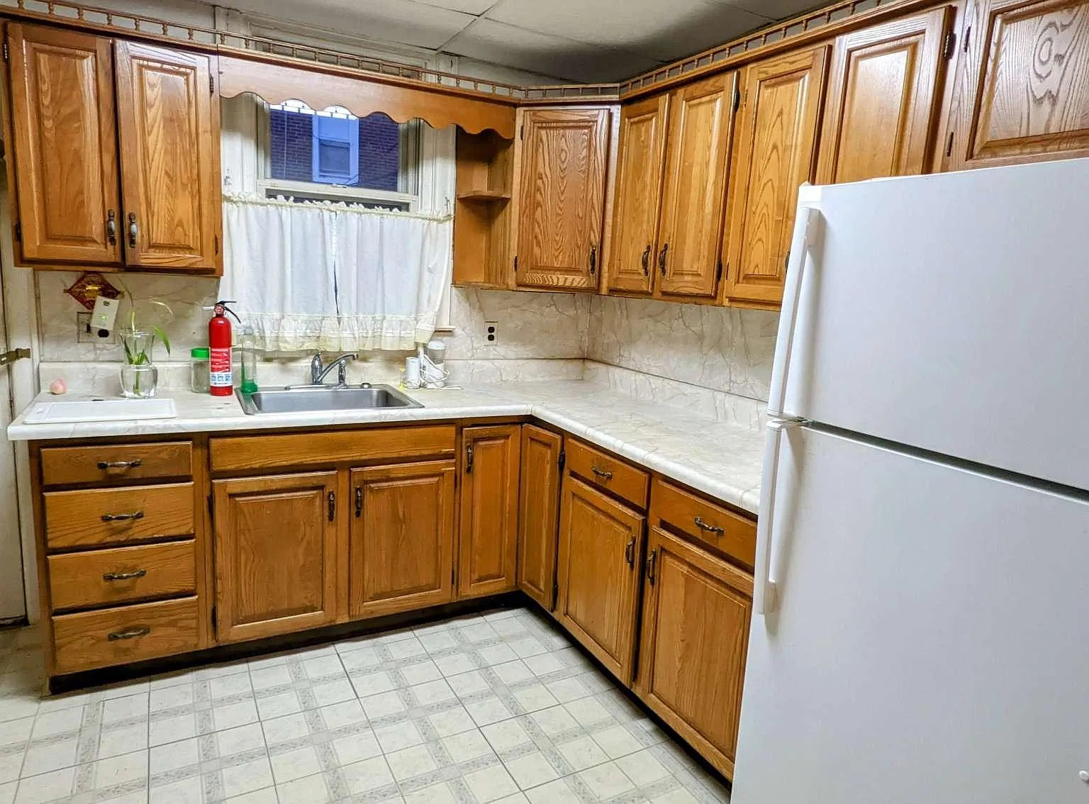 3 bed, 1.5 bath, 1140 sqft, $1,650 — Photo 4
