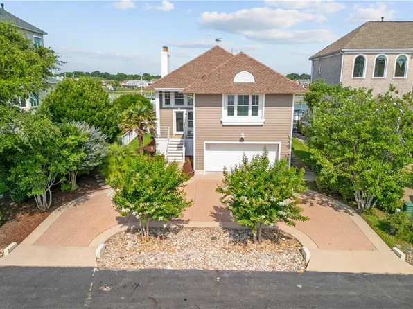 31 Bay Front Pl, Hampton, VA 23664