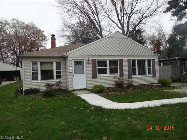 34394 Beach Park Ave, Eastlake, OH 44095