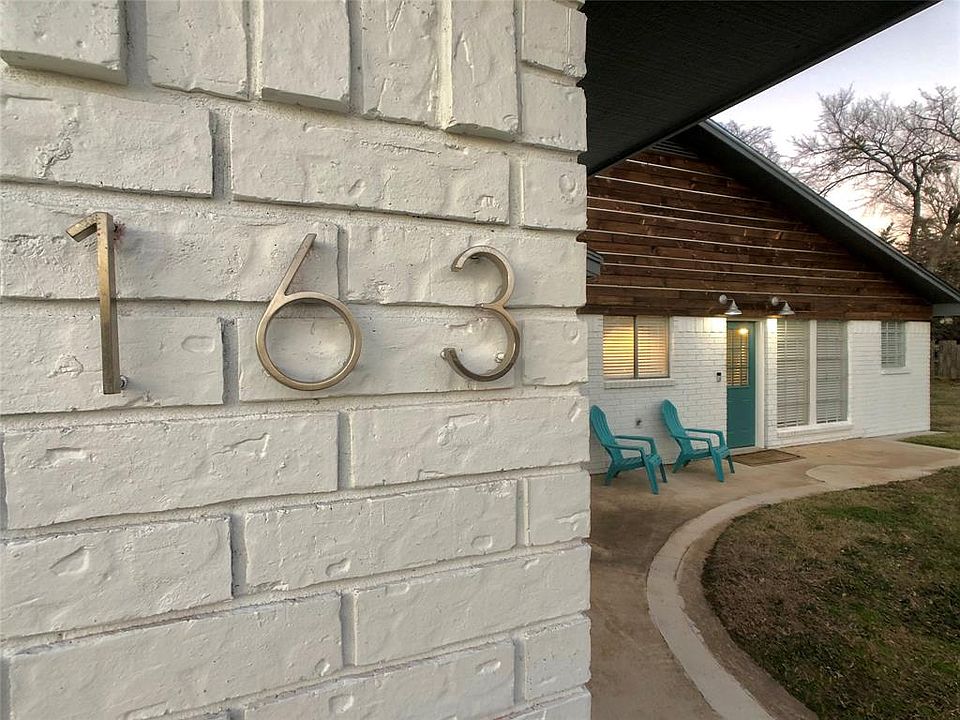 1st image of 163 Cambridge Dr