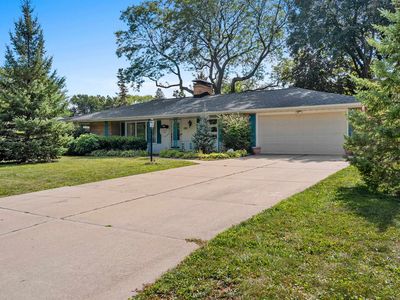 241 Saint Marys Blvd, Green Bay, WI, 54301