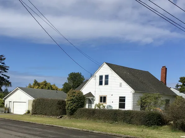 611 Laurel St, Florence, OR 97439