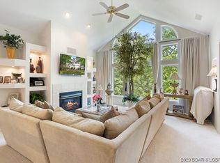 334 Lake Dr, Sunrise Beach, MO 65079