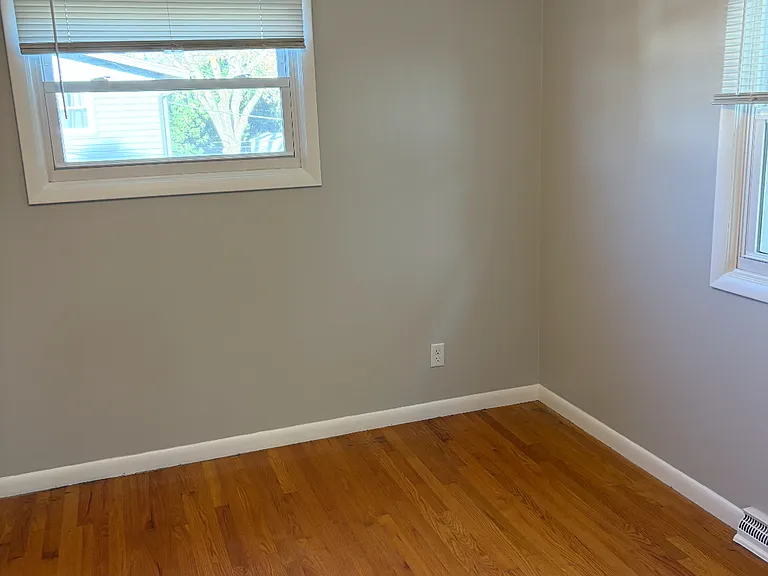 2617 Avalon Dr — Photo 15