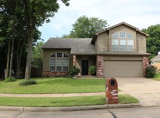 200 S Redbud Pl, Broken Arrow, OK 74012