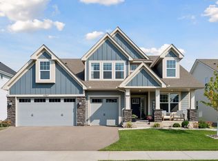 6367 Apple Ct, Inver Grove Heights, MN 55077