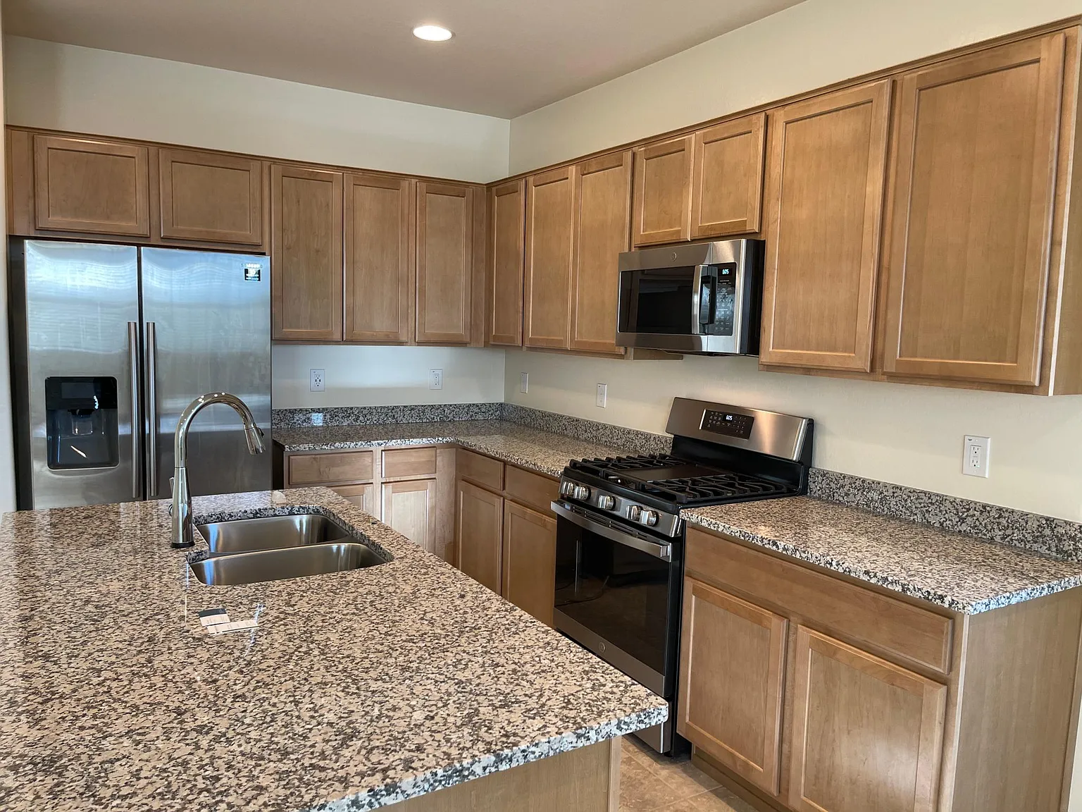 8309 E Impala Ave — Photo 4