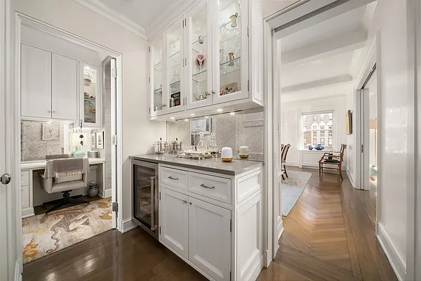 Sold by Modlin Group | media 8