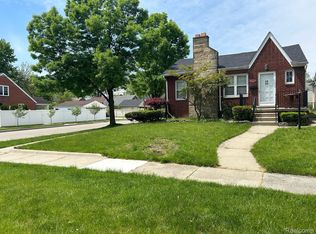 1001 N York St, Dearborn, MI 48128