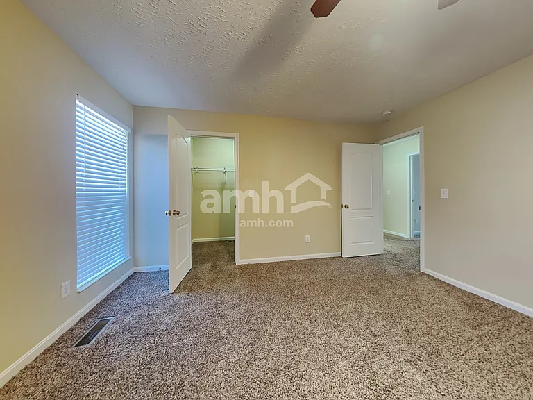 6259 Castle Oak Dr — Photo 15