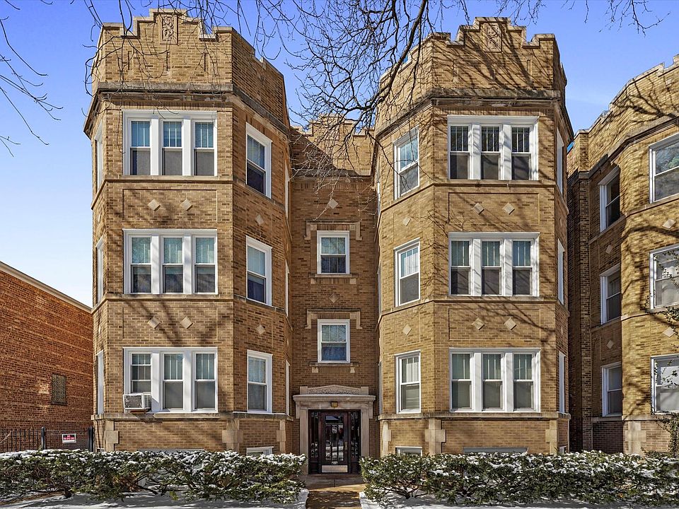 1st image of 7434 N Claremont Ave #0