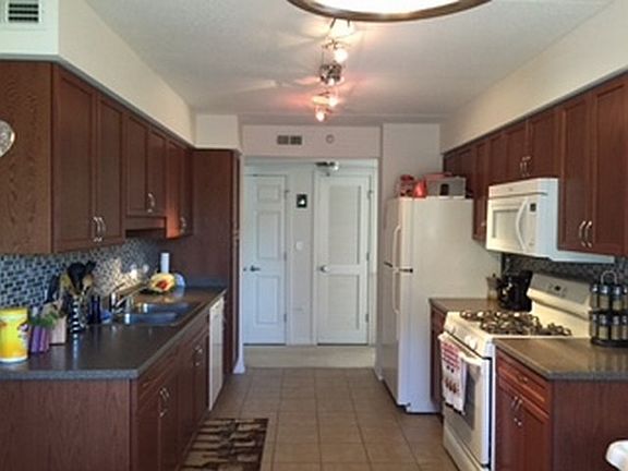 5th image of 370 S Western Ave APT 309