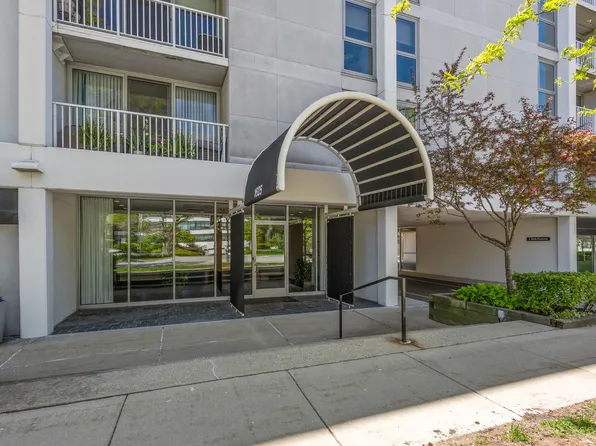 1625 Sheridan Rd Unit 206, Wilmette, IL 60091