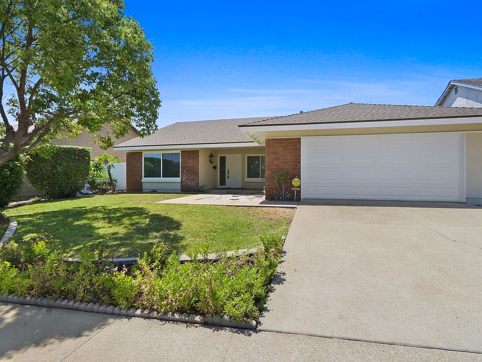 1st image of 16956 Flower Vale Ln