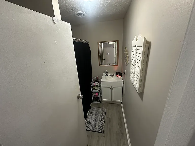 1121 Perkins Dr #B — Photo 11