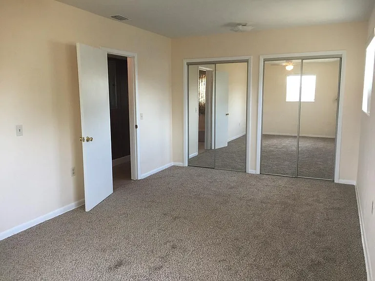 2910 Vassar St — Photo 12