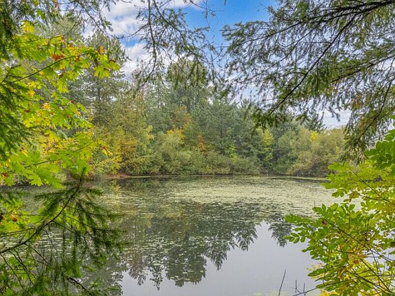 4th image of 1630 SE Crystal Lake Dr #A