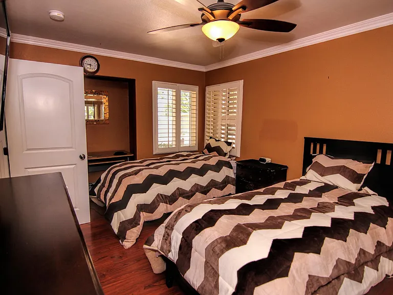 356 S Mohler Dr — Photo 21