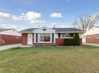 18200 Valade St, Riverview, MI 48193