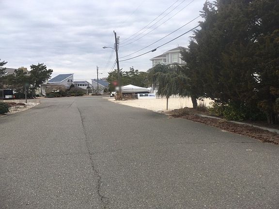5th image of 41 Harbor Ln