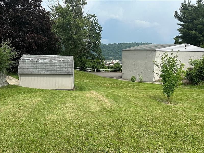 807 Oakland Ave, Charleroi, PA 15022 MLS 1615158 Zillow