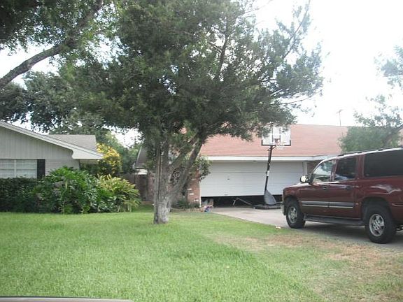 3rd image of 1406 Jonquil Ave