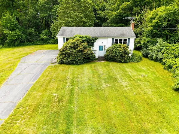 79 Chapel St, Gardner, MA 01440