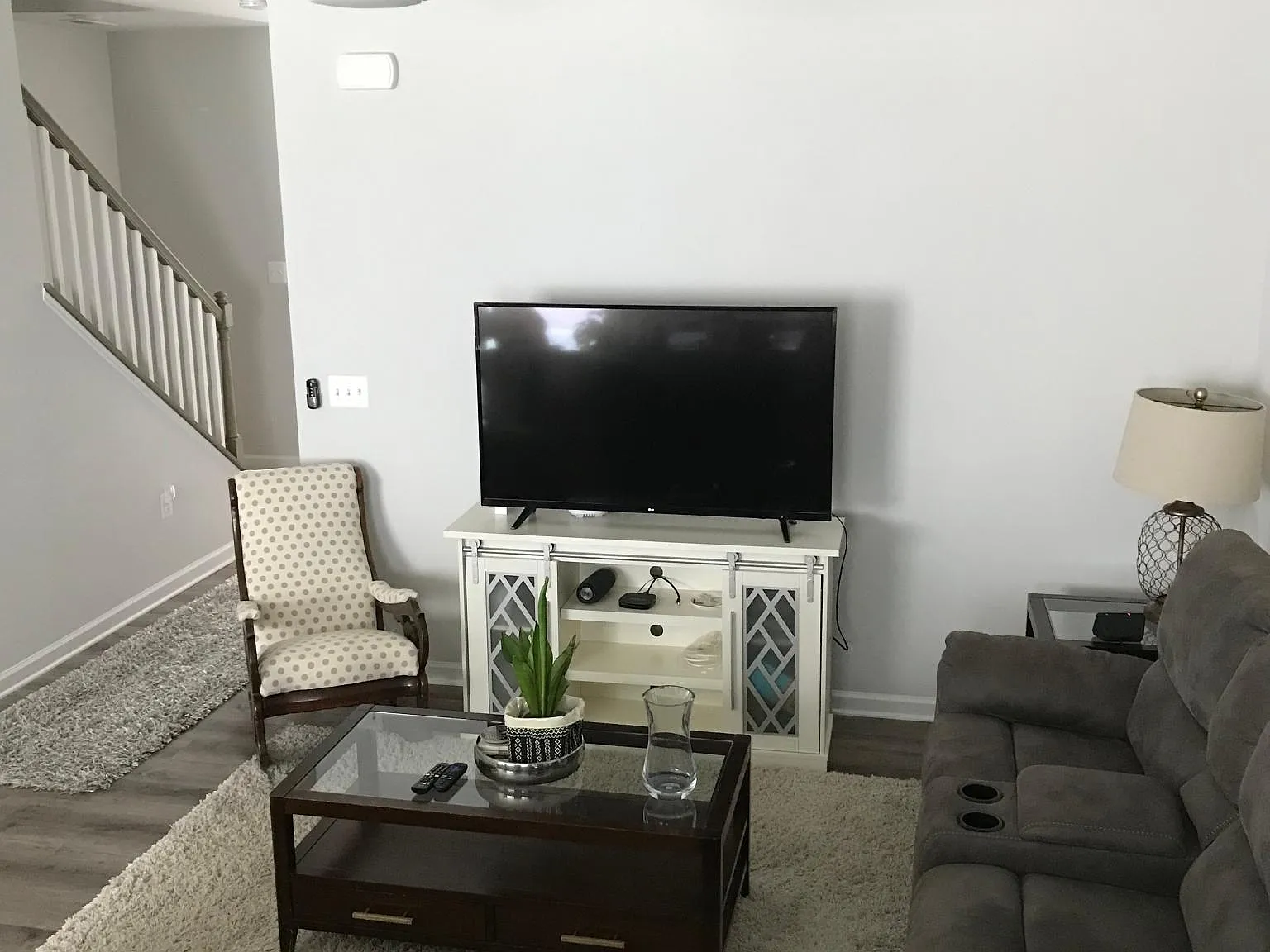 9245 Saint Charles Cir — Photo 2