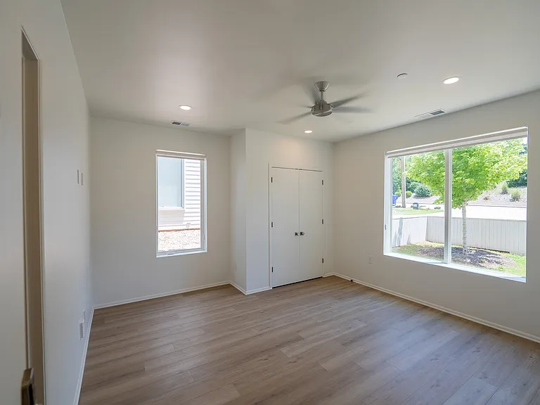 Rutherford House — Photo 15