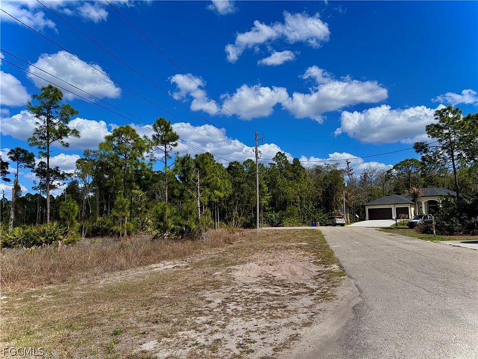 2nd image of 439 Beira Pl