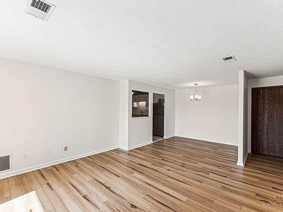 5th image of 7220 Creekview Dr APT 5