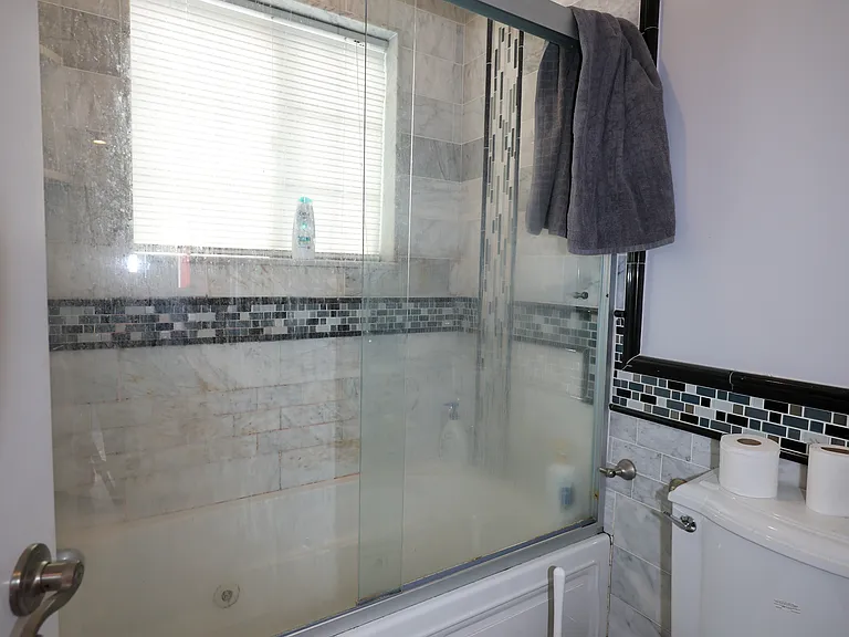 127 Nonantum St #A — Photo 24