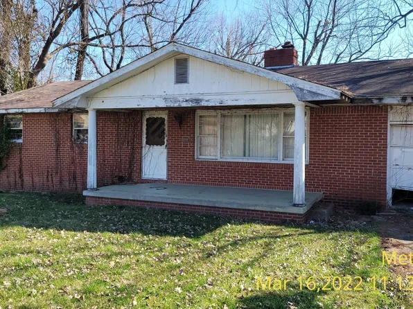 1810 Gibbons St, Metropolis, IL 62960