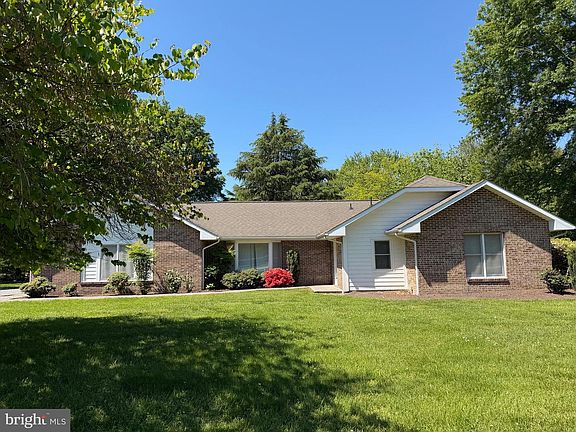 3rd image of 24555 Deepwater Point Dr