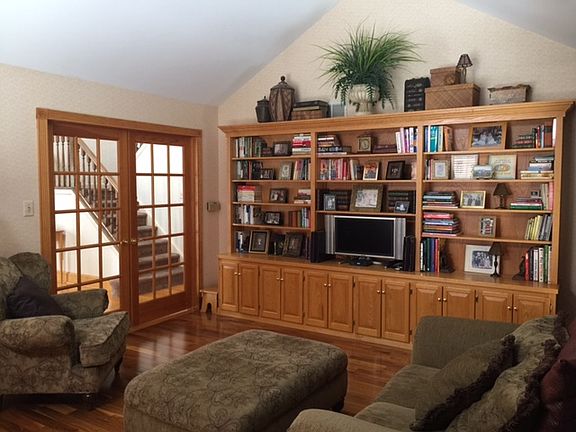 3rd image of 1613 Pennfield Dr