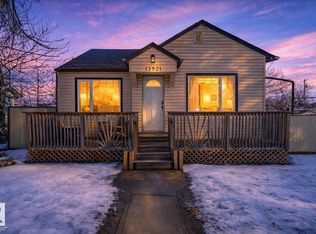 12821 122nd St NW, Edmonton, AB