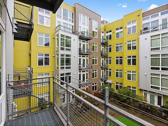 2nd image of 1705 Dock St Unit 342