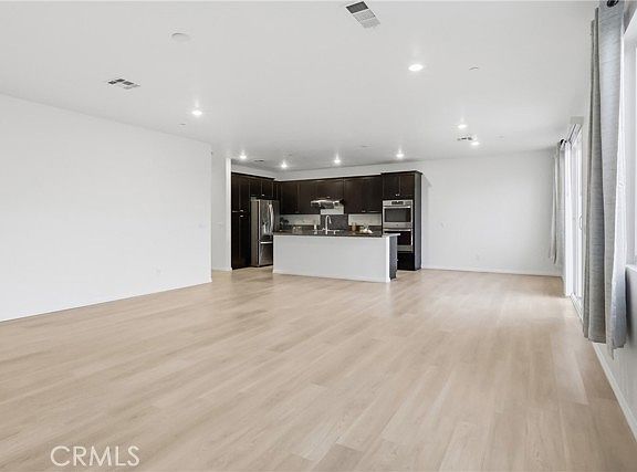 4th image of 19452 Fortunello Ave