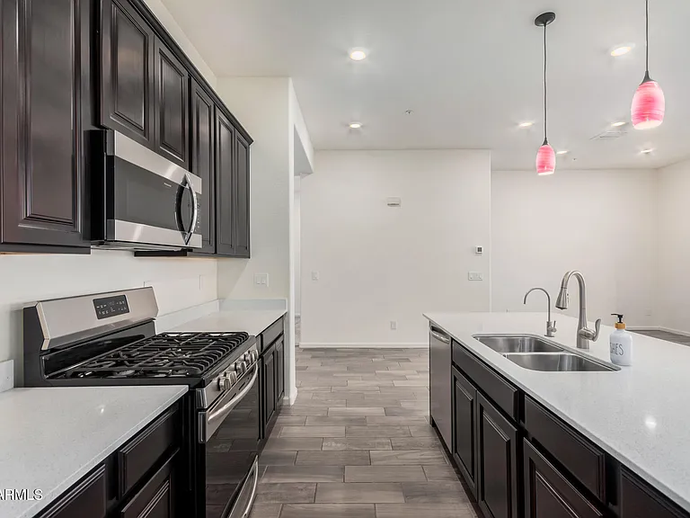 21255 W Ashland Ave — Photo 23