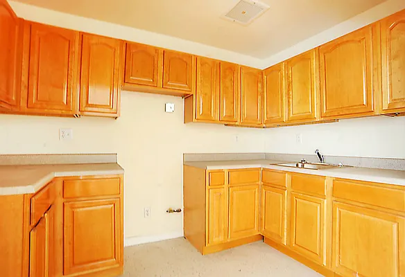 Sold by Bond New York | media 6