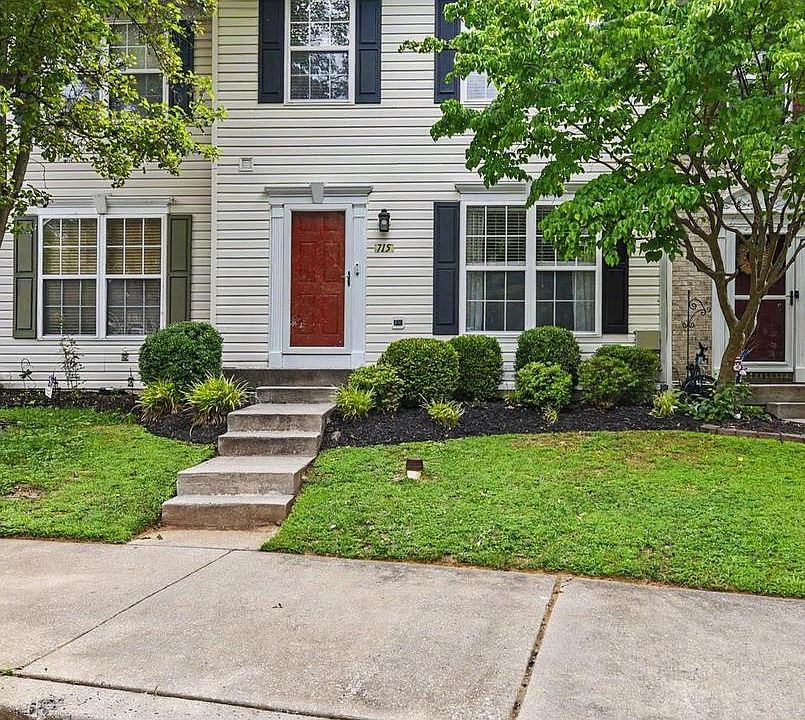 1st image of 715 Shallow Ridge Ct