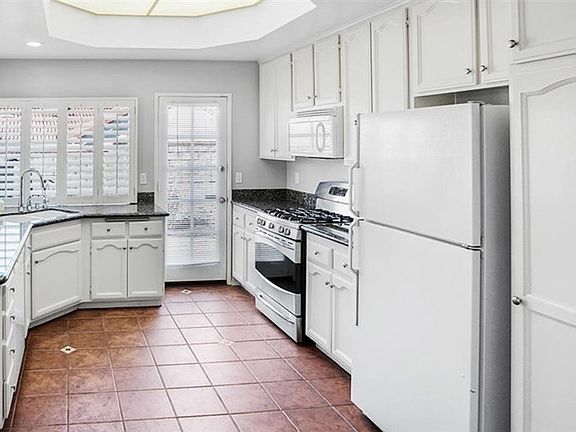 5th image of 26384 Marsala Dr
