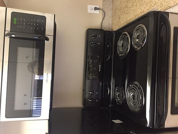 5th image of 271 Molino Ave APT 15