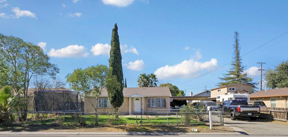 1st image of 1917 S Olive Ave