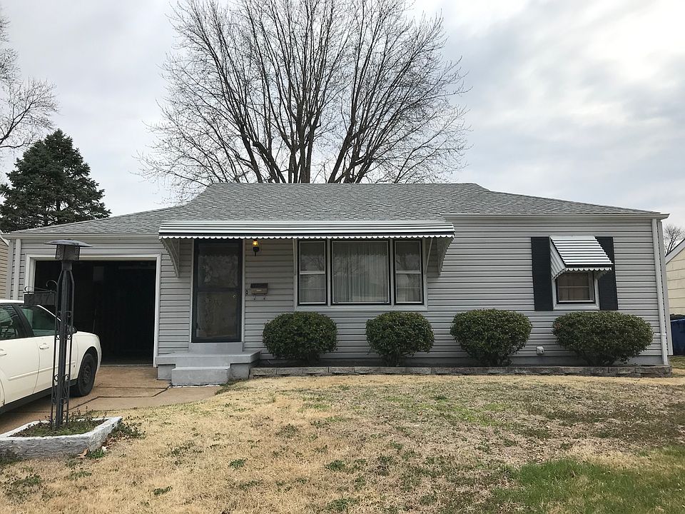 1st image of 837 Loekes Dr